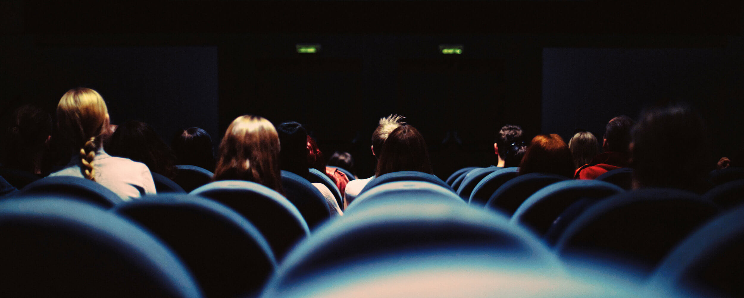 pubblico al cinema pubblicità